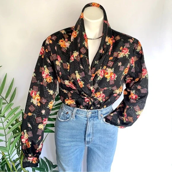 v i n t a g e :: Draped Satin Glamorous Brocade Blouse Padded - Picture 4 of 9